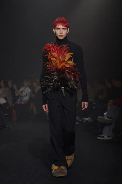Look 40